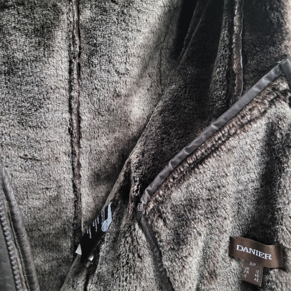 Jacket - Picture 3 of 4